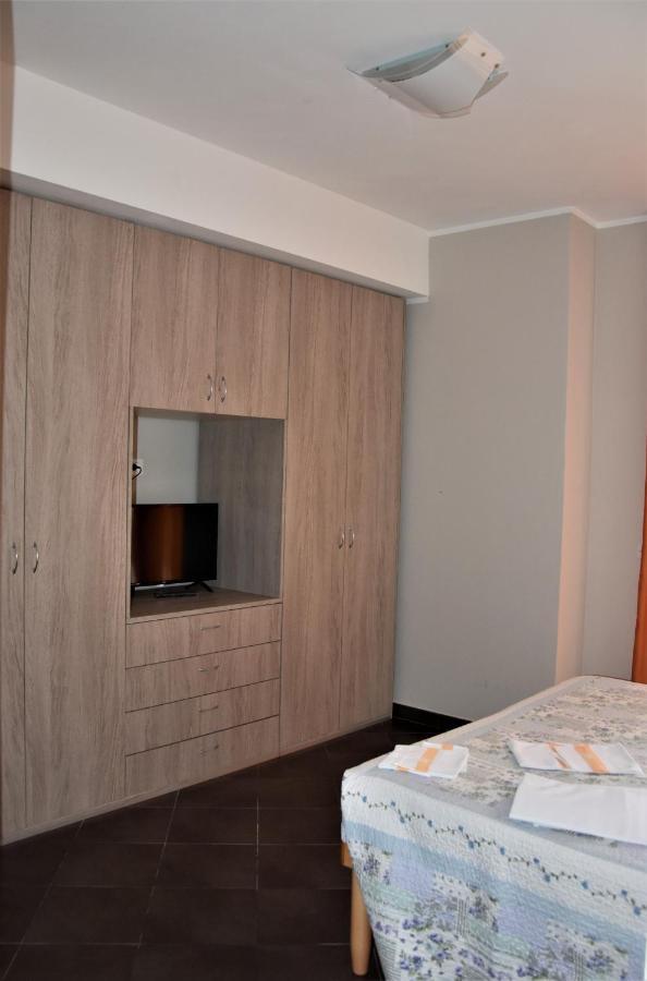 Le Vele Residence Пьетра-Лигуре Экстерьер фото